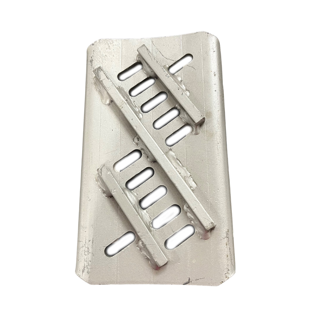 SBN0430BBL CR 17" EXTENTION GRATE BORON MAX THRESH INSERT (LEFT) The Boron Max thresh insert has narrower slots than the regular max thresh insert. It is typically positioned at the front of the extension grate, as it is designed for maximum threshing. It has small holes to allow early separation of already threshed grain, is 180-degree reversible, and is boronized for extended wearability. Boronizing is a thermo-chemical hardening process usedto improve the life and performance of metal components and strengthen resistance to corrosion and abrasive wear. Left hand configuration.,